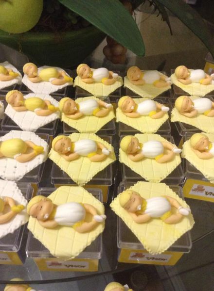 Lembrancinha na caixinha de acrilico